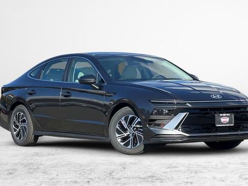 New 2026 Hyundai Sonata Blue FWD image 2