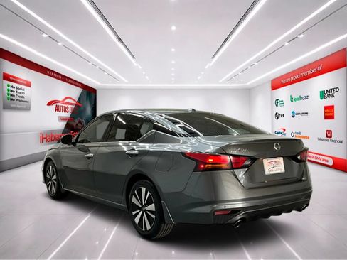 Used 2019 Nissan Altima 2.5 SV FWD image 6