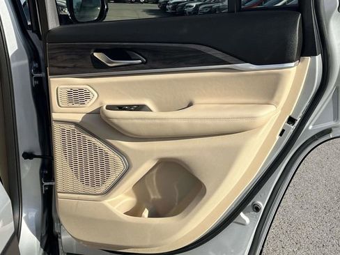 Used 2022 Jeep Grand Cherokee Limited w/ MOPAR Finishing Package image 23