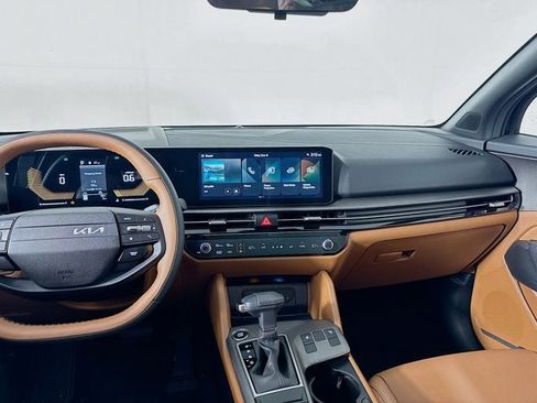 Certified 2026 Kia Sportage X-Line w/ X-Line Premium Package image 25