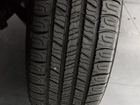 Certified 2023 Jeep Renegade Latitude image 37