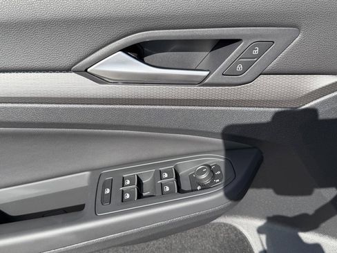 Used 2024 Volkswagen GTI SE w/ SE Leather Seats Package image 29