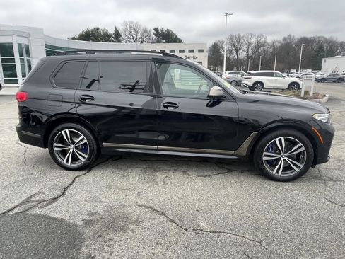 Used 2022 BMW X7 M50i w/ Cold Weather Package image 3