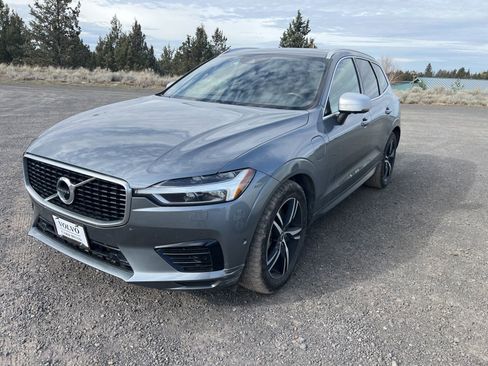Used 2018 Volvo XC60 T8 R-Design w/ Convenience Package image 1