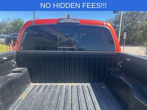 Used 2018 Toyota Tacoma SR5 image 11