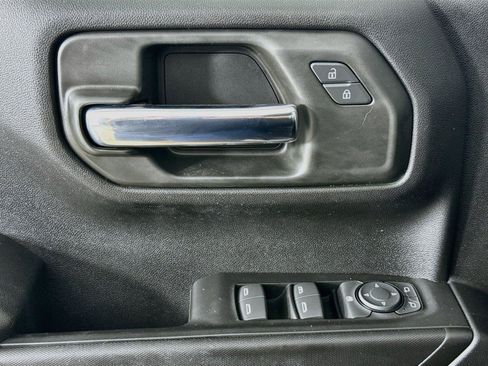 Used 2024 Chevrolet Silverado 1500 Custom AWD/4WD image 18