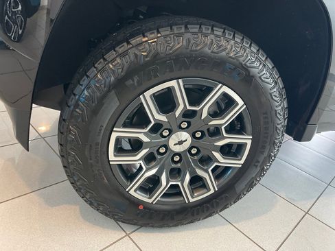 New 2025 Chevrolet Colorado Z71 w/ Z71 Convenience Package 2 image 24