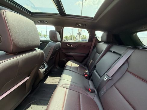 Used 2023 Chevrolet Blazer RS w/ Driver Confidence II Package FWD image 5