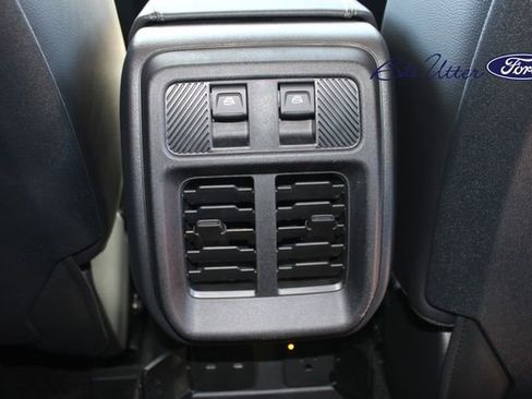 New 2025 Ford Bronco Badlands image 11