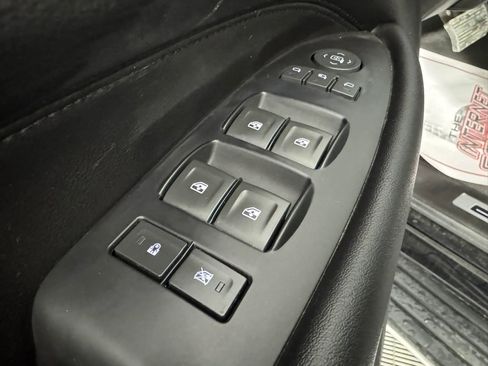 Used 2018 Cadillac Escalade Premium Luxury image 47