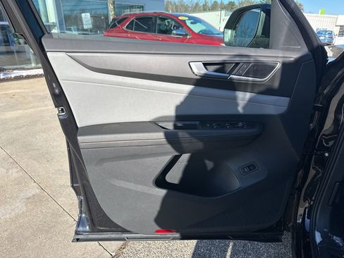 New 2026 Volkswagen Atlas Peak Edition image 10