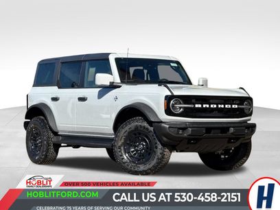 New 2026 Ford Bronco Outer Banks w/ Sasquatch Package
