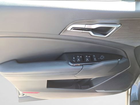 Used 2023 Kia Sportage X-Line image 12