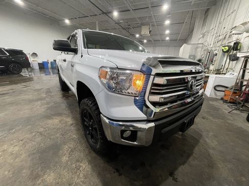 Used 2014 Toyota Tundra SR image 1
