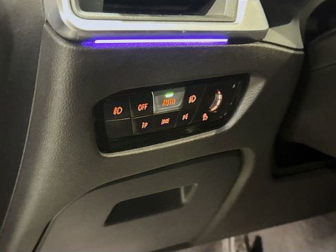 Used 2019 BMW 330i xDrive Sedan image 12