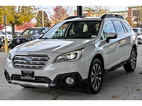 Used 2017 Subaru Outback 3.6R Limited image 3
