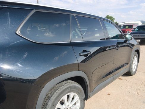 Used 2024 Toyota Grand Highlander AWD image 9