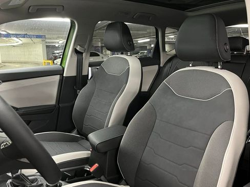 New 2026 Volkswagen Taos SE AWD/4WD image 19