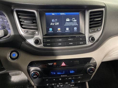 Used 2018 Hyundai Tucson Value w/ Cargo Package FWD image 22