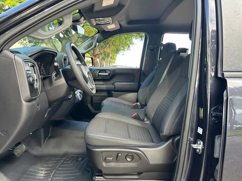 Used 2022 Chevrolet Silverado 1500 Custom RWD image 16