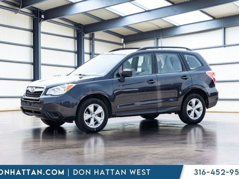 Used 2016 Subaru Forester 2.5i w/ Alloy Wheel Package AWD/4WD image 2