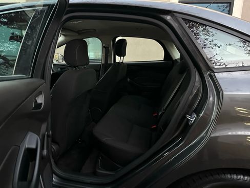 Used 2018 Ford Focus S image 15