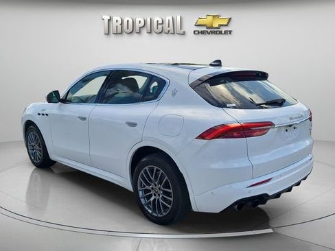 Used 2023 Maserati Grecale GT image 2