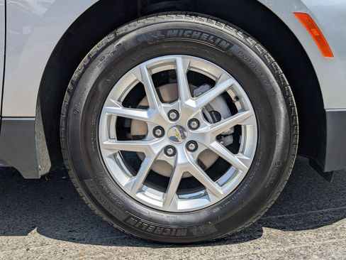 Used 2023 Chevrolet Equinox LS FWD image 6