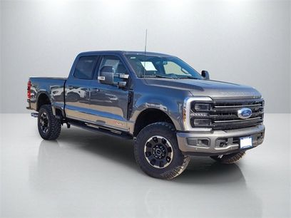 New 2025 Ford F350 Platinum w/ Tremor Off-Road Package