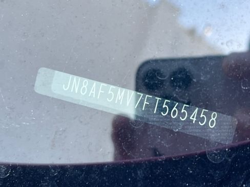 Used 2015 Nissan Juke SV w/ Technology Package image 27