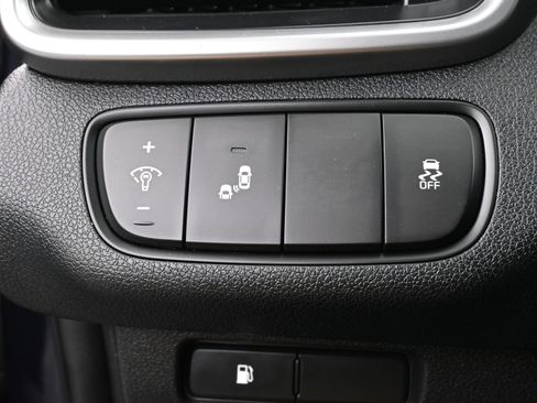 Used 2020 Kia Sorento LX w/ LX I4 Convenience Package image 12