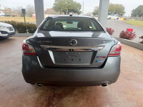 Used 2014 Nissan Altima 2.5 SV w/ Convenience Package FWD image 33