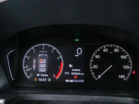 Used 2025 Honda Pilot Touring image 15