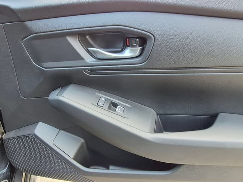 Used 2025 Honda Accord LX image 32
