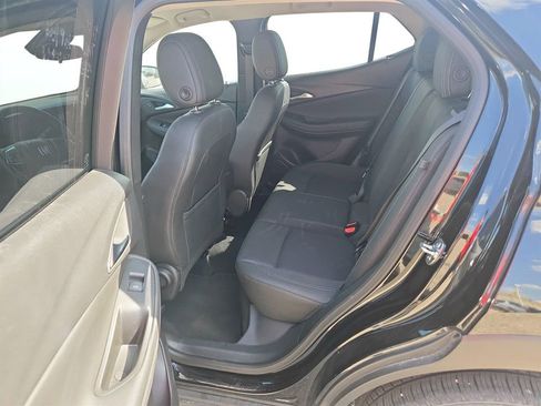 Used 2025 Buick Encore GX Preferred AWD/4WD image 28