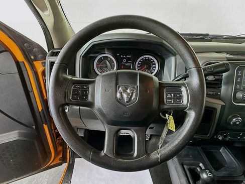 Used 2015 RAM 2500 Tradesman w/ Chrome Appearance Group image 12