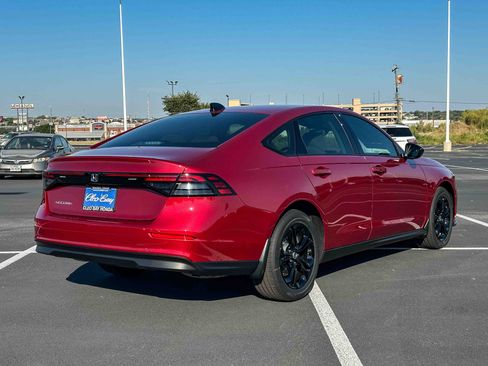 New 2025 Honda Accord SE image 6