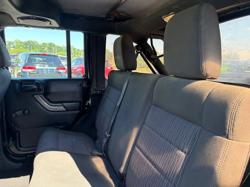 Used 2011 Jeep Wrangler Unlimited Sport AWD/4WD image 37