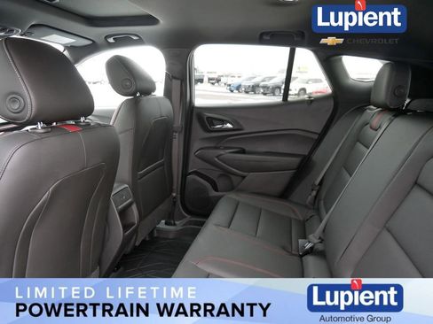 New 2026 Chevrolet Trax RS w/ Sunroof Package image 16