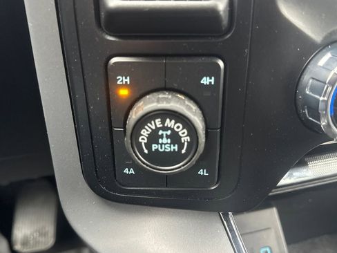 Used 2024 Ford F150 Lariat image 26