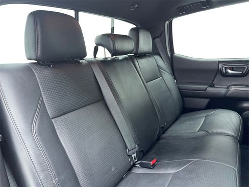 Used 2021 Toyota Tacoma TRD Sport image 41