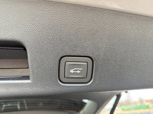 New 2026 Chevrolet Traverse Z71 image 38