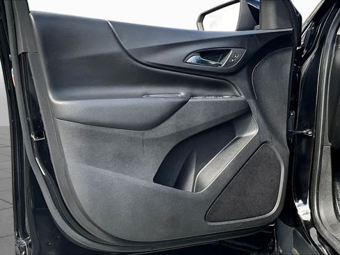 Used 2020 Chevrolet Equinox LT FWD image 22