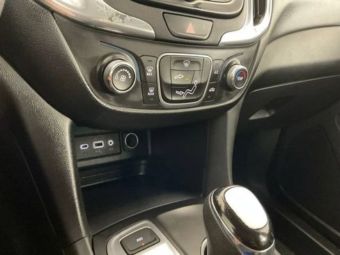 Used 2020 Chevrolet Equinox LT AWD/4WD image 20