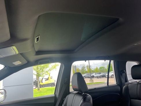 Used 2023 Honda Passport TrailSport image 21