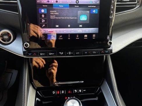 Used 2023 Jeep Wagoneer Series II image 15