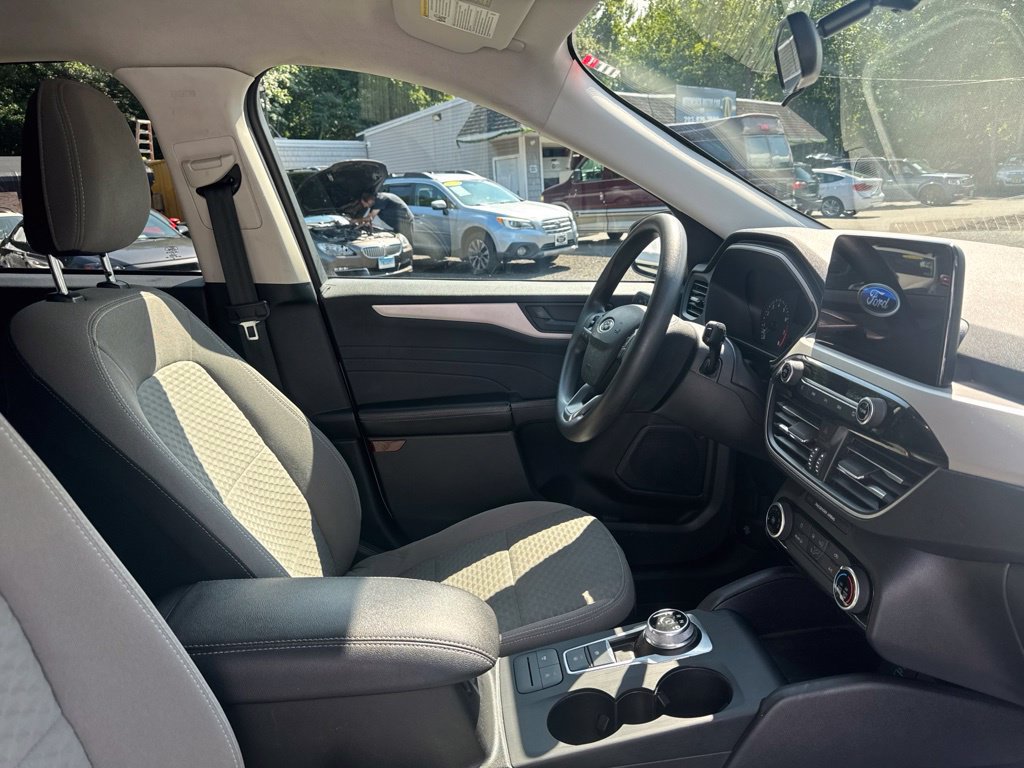 Used 2022 Ford Escape SE FWD image 35