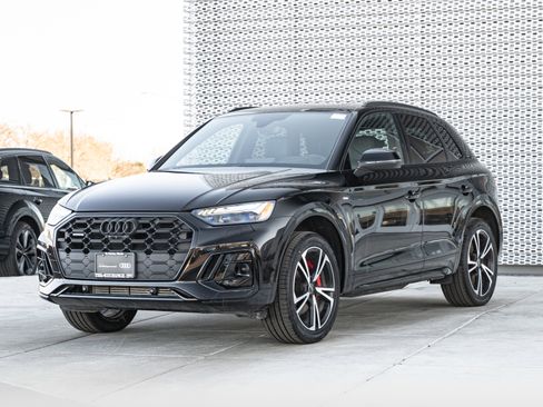 Certified 2025 Audi Q5 Prestige image 7