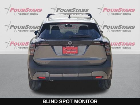 New 2026 Nissan Kicks SV image 5