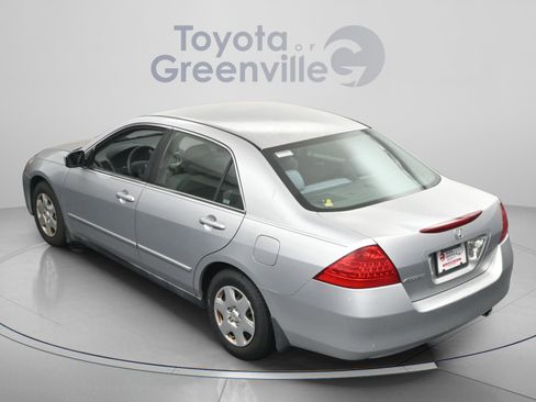 Used 2007 Honda Accord LX image 10